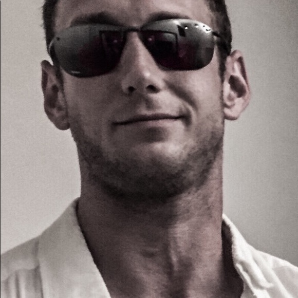 Meet your Posher, Michael - Picture 2 of 2